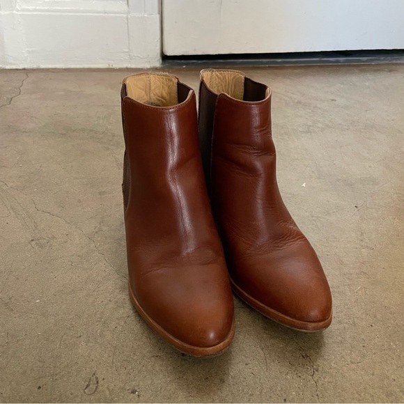 Nisolo Heeled Chelsea Boots in Brandy Leather - Picture 2 of 13